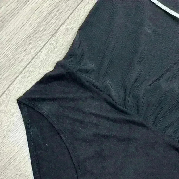 Paper Crane Black Short Sleeve V-Neck Bodysuit Size M - Picture 9 of 12